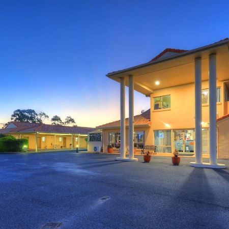 Country Roads Motor Inn Goondiwindi Buitenkant foto