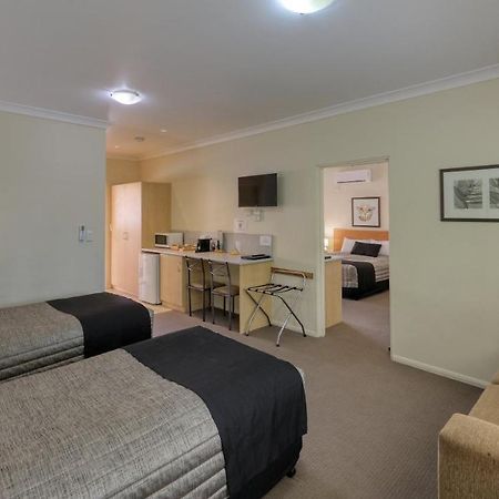 Country Roads Motor Inn Goondiwindi Buitenkant foto