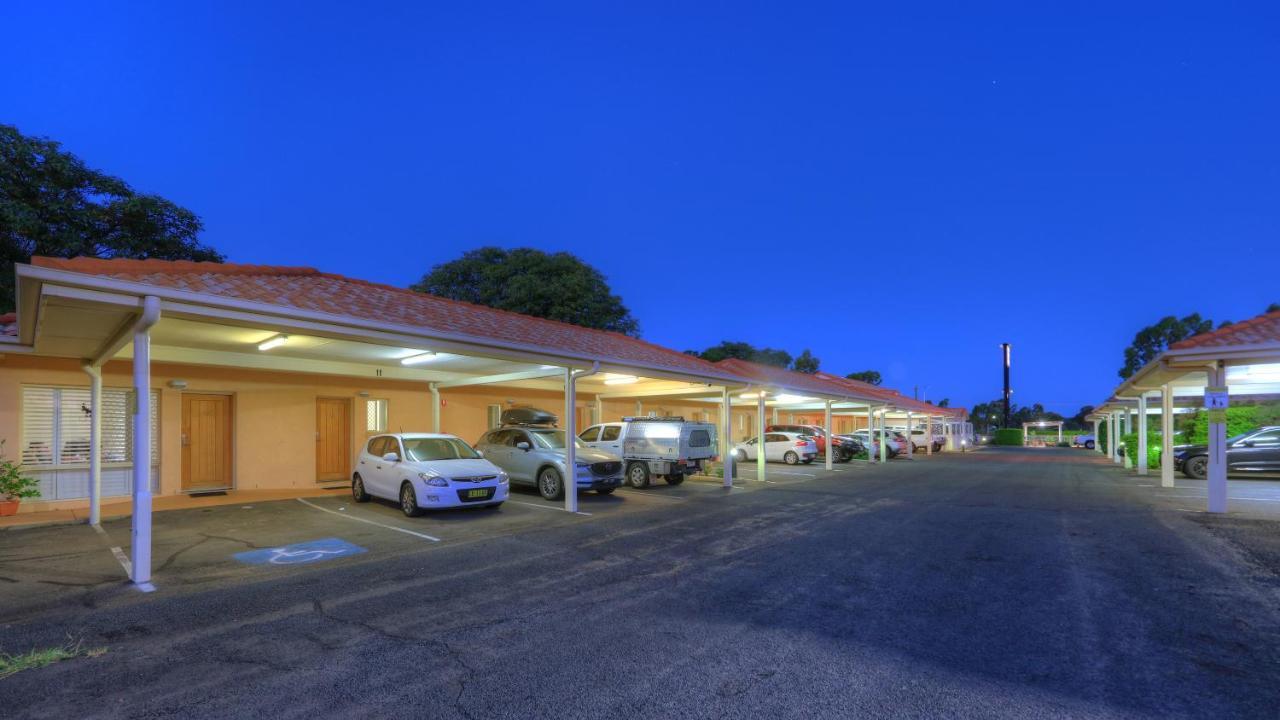 Country Roads Motor Inn Goondiwindi Buitenkant foto