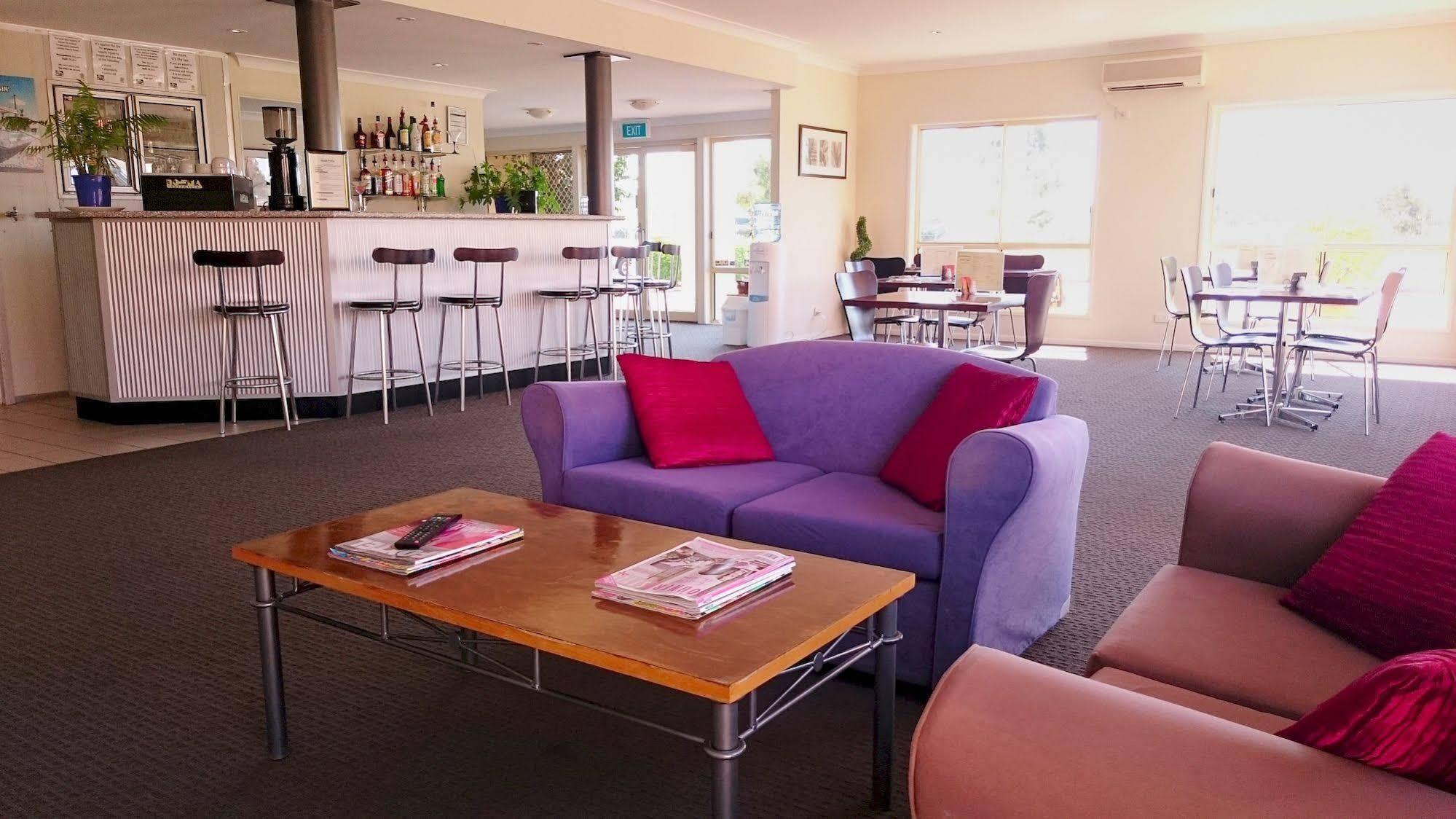 Country Roads Motor Inn Goondiwindi Buitenkant foto